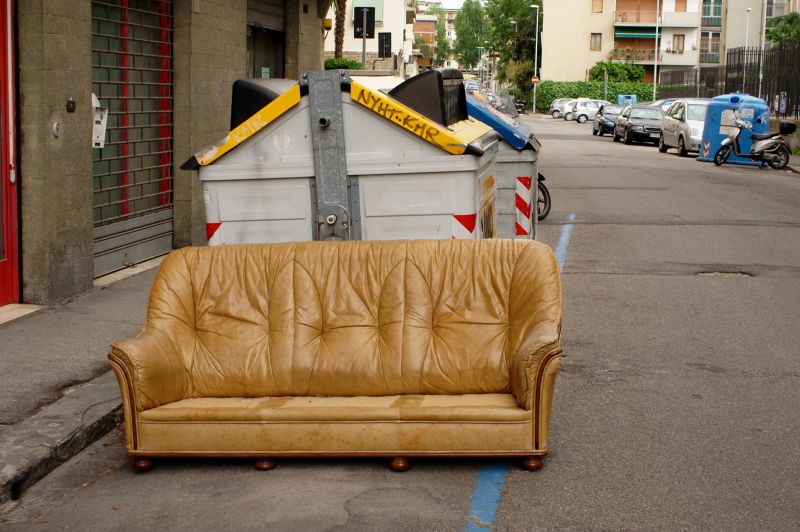 Couch Disposal in Roseville, CA